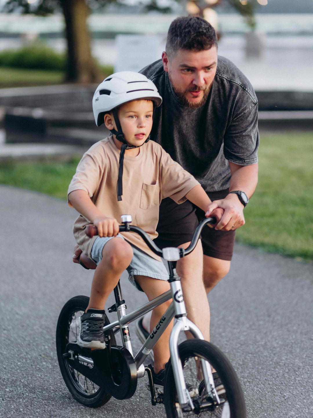 When Should a Child Learn to Ride a Bike? Best Age & Safety Tips